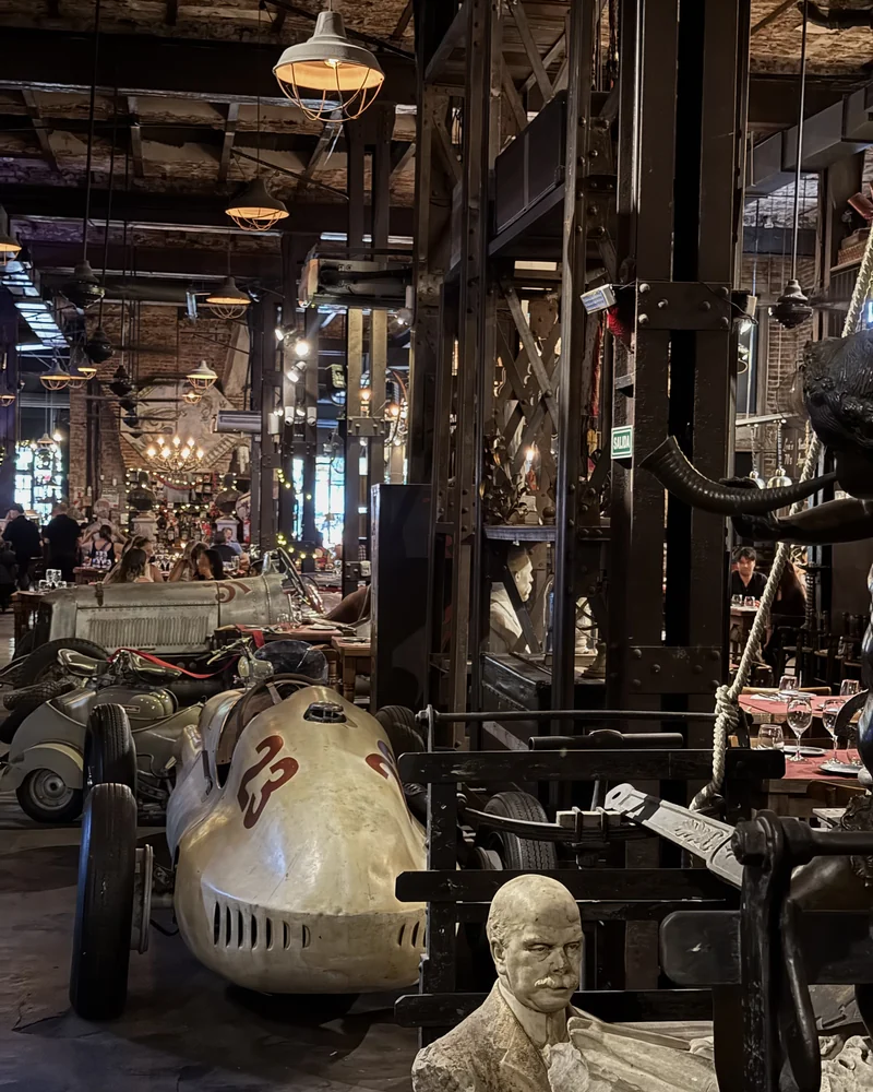 An Italian restaurant filled with vintage artifacts in Buenos Aires